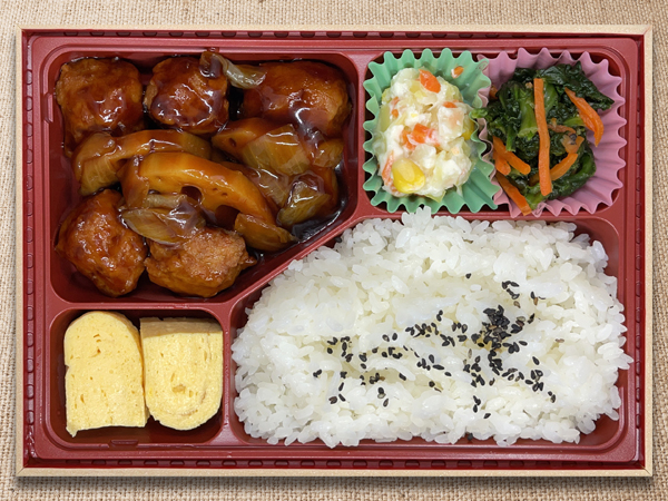 三元豚ヒレ肉の黒酢あん弁当