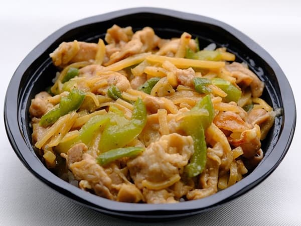 チンジャオロース丼